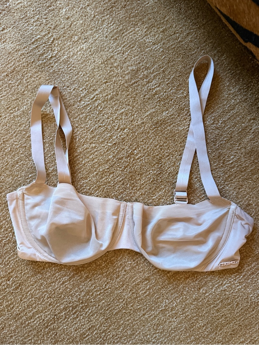 SKIMS Beige Underwire Bra with Adjustable Straps